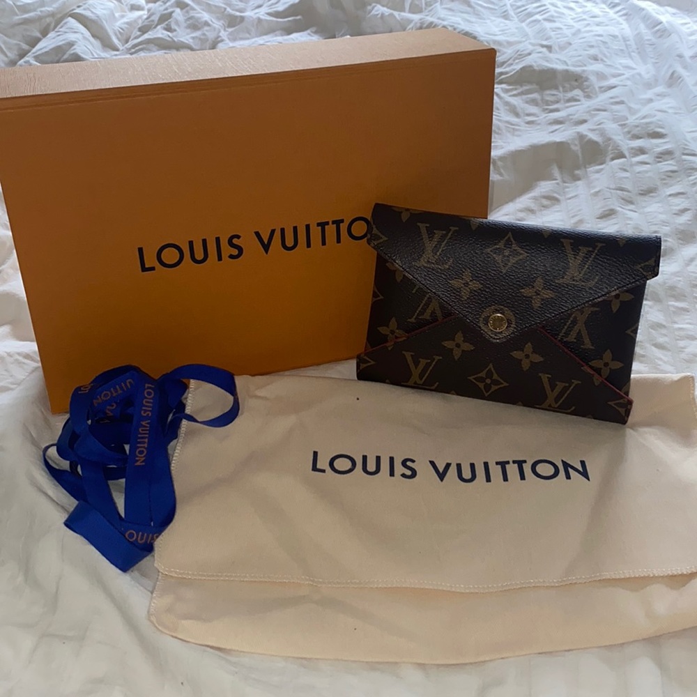 Louis Vuitton Medium kirigami
